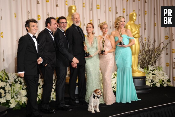 The Artist : Uggie et l'équipe du film aux Oscars 2012