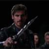 Once Upon a Time saison 5, épisode 1 : Hook prêt à retrouver Emma dans un extrait