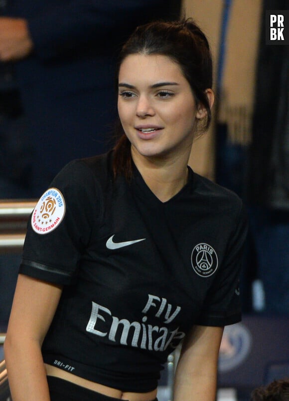Kendall Jenner au match PSG-OM le 4 octobre 2015 à Paris