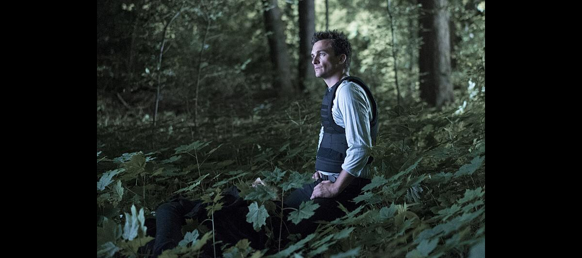 Photo : Homeland saison 5, épisode 3 : Rupert Friend (Quinn) sur une