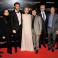 L'équipe du film à l'avant-première de Hunger Games 4 à Paris le 9 novembre 2015