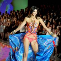 Kendall Jenner, Gigi Hadid, Adriana Lima... les photos 100% sexy du défilé Victoria&#039;s Secret 2015