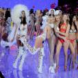 Final sexy du défilé Victoria's Secret Fashion Show 2015 à New-York, le 10 novembre 2015