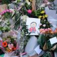 Attentats à Paris : les Parisiens se recueillent devant le Carillon, rue Bichat