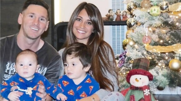 Lionel Messi et son fils Mateo : il dévoile enfin son visage sur une photo kitsch de Noël