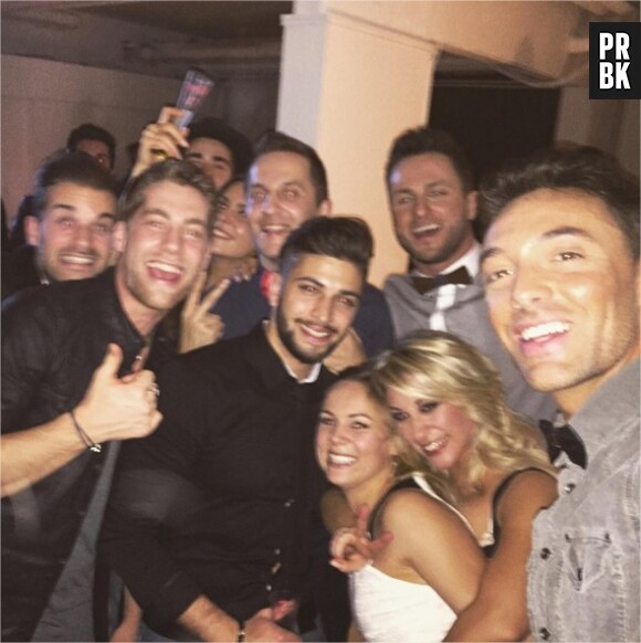 L'équipe de Danse avec les Stars dont Maxime Dereymez, Christian Millette et Yann Alrick Mortreuil fête le passage à 2016 sur une photo Instagram