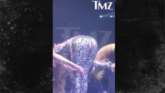 Jennifer Lopez : son costume craque en plein concert et dévoile ses fesses