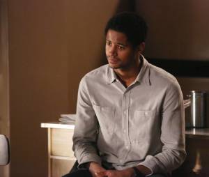 How To Get Away with Murder saison 2, épisode 10 : Wes (Alfred Enoch) sur une photo