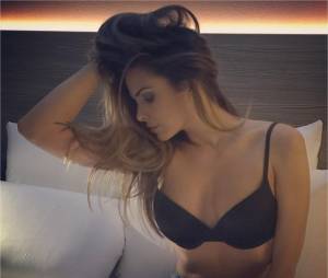 Clara Morgane sexy sur Instagram devant l'objectif de Jérémy Olivier
