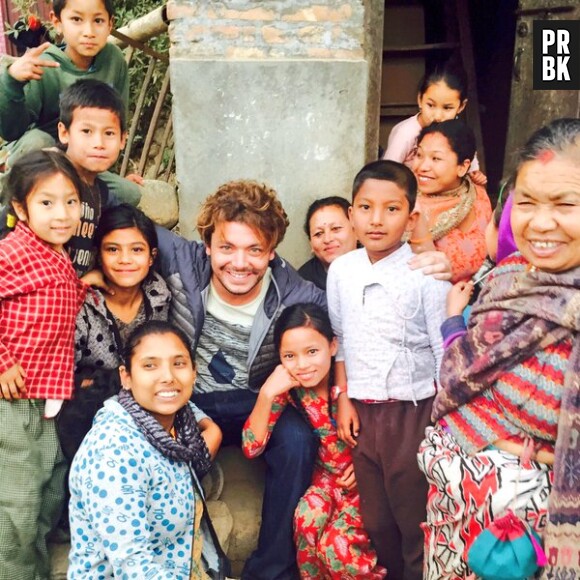 Kev Adams au Népal pour le tournage d'un film en avril 2016