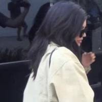 Kylie Jenner transformée : son chirurgien esthétique balance sur ses opérations des lèvres