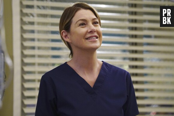 Grey's Anatomy saison 12, épisode 21 : Meredith (Ellen Pompeo) sur une photo