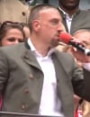 Quand Franck Ribery chante "Aux Champs-Elysées", ce moment gênant...