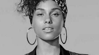Alicia Keys arrête le maquillage et lance un mouvement avant son nouvel album