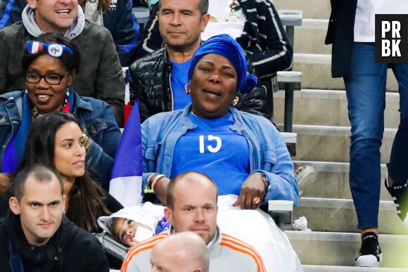 Paul Ogba : sa maman dans les tribunes pendant le match France-Islande le 3 juillet 2016