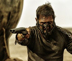 Tom Hardy encore masqué dans Mad Max : Fury Road