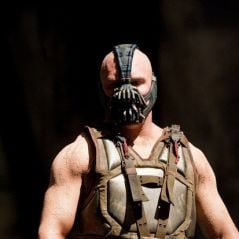 Tom Hardy (The Dark Knight Rises) : à quoi ressemble-t-il sans son masque ?