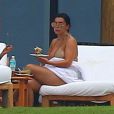 Voici le sosie de Kim Kardashian que les paparazi ont confondu avec la vraie star.