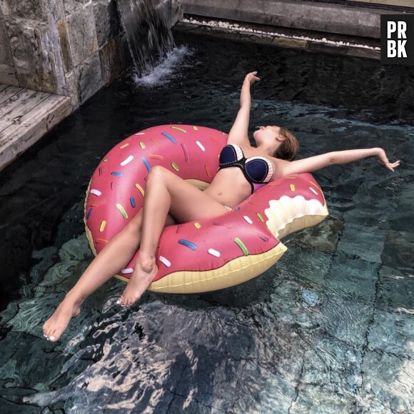 EnjoyPhoenix en bikini dans une piscine : la tyoutubeuse a profité de son été avec bonheur