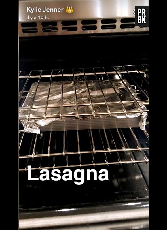 Les lasagnes de Kylie Jenner en train de cuir au four.