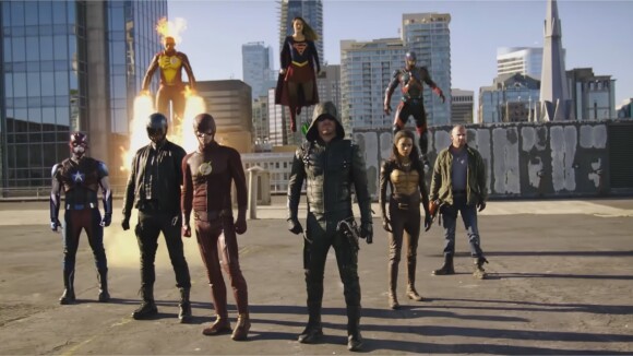 Arrow, Flash, Supergirl... : bande-annonce badass et spectaculaire pour le crossover