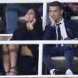 Cristiano Ronaldo et sa nouvelle chérie Georgina Rodriguez, in love dans les gradins du stade Santiago à Madrid.