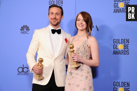 Emma Stone et Ryan Gosling gagnants pour La La Land aux Golden Globes 2017 le 8 janvier à Los Angeles