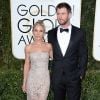 Chris Hemsworth et Elsa Pataky sur le tapis-rouge des Golden Globes 2017 le 8 janvier à Los Angeles
