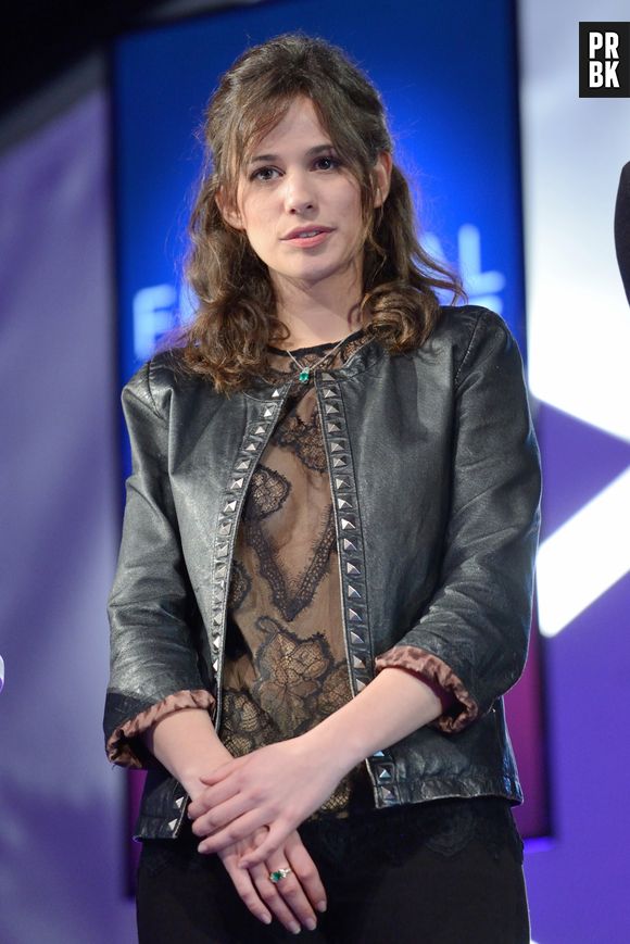 Lucie Lucas (Clem) sur son mari Adrien : "Ça serait bien qu'il s'épanouisse en dehors de la famille"