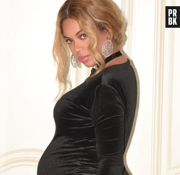 Beyoncé enceinte : la star porte les mêmes boucles d'oreilles que dans son clip "If I Were a Boy".