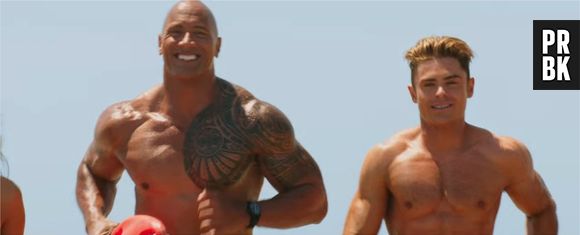 Baywatch : abdos et humour, Dwayne Jonhson et Zac Efron font le show dans le trailer