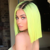 Kylie Jenner transformée : elle dévoile ses cheveux jaune fluo