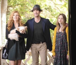 Taissa Farmiga avec Connie Britton et Dylan McDermott dans la saison 1 d'American Horror Story
