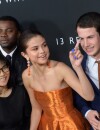 13 Reasons Why saison 2 : Selena Gomez entourée du cast à la soirée de lancement