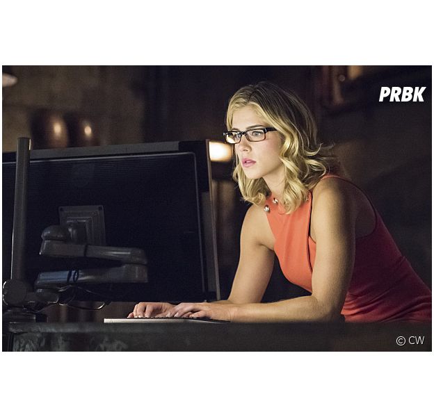 Arrow saison 6 : Felicity au coeur d'une intrigue solo très mystérieuse