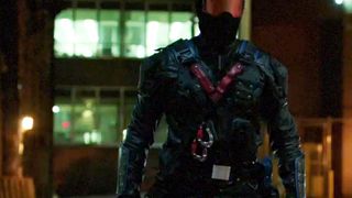 Arrow saison 6 : qui est le Vigilante ? Une théorie passionnante