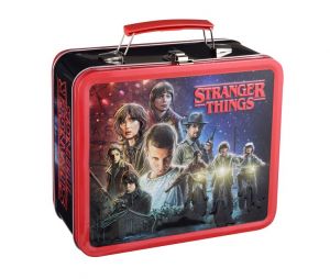 Stranger Things x Topshop : la collection ultra stylée !