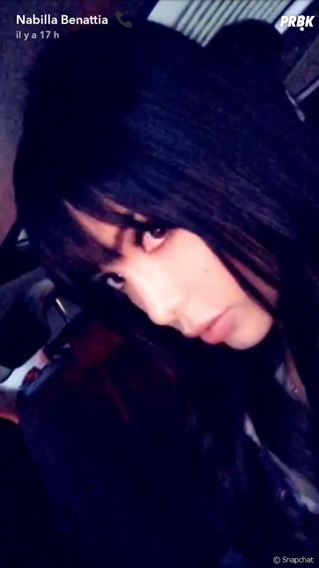 Nabilla Benattia change de tĂȘte et opte pour une frange