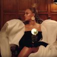  Jay Z sort le clip de "Family Feud" : Beyoncé et Blue Ivy apparaissent à ses côtés ! 