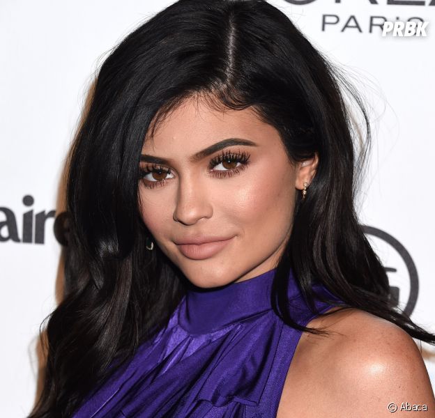 Kylie Jenner enceinte ? Elle aurait annoncer sa grossesse à sa famille... avec des donuts !