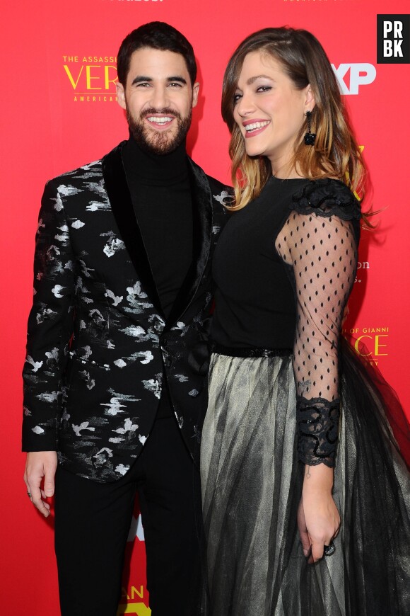Darren Criss et sa petite amie Mia Swier à l'avant-première de The Assassination of Gianni Versace : American Crime Story le 8 janvier 2018