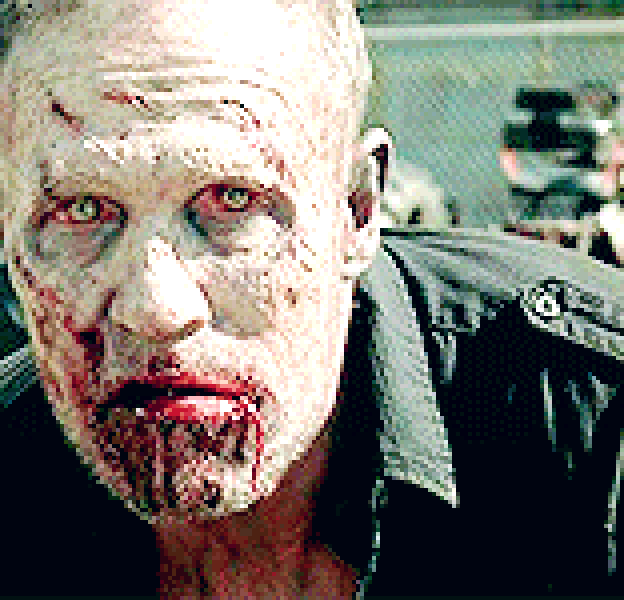 The Walking Dead saison 8 : un zombie tout nu va débarquer