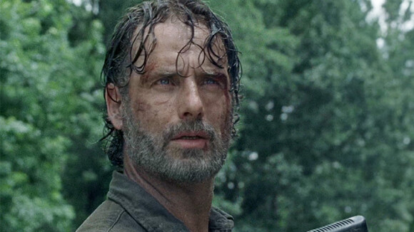 The Walking Dead saison 9 : bientôt des réponses sur le mystérieux hélicoptère