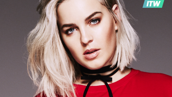 Anne-Marie en interview : "Ma plus grande inspiration sont mes ex-petits amis"