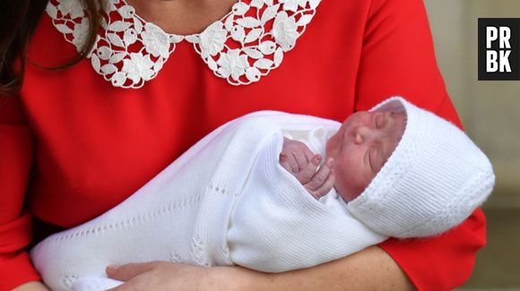 Kate Middleton et le Prince William présentent leur fils à Londres le 23 avril 2018