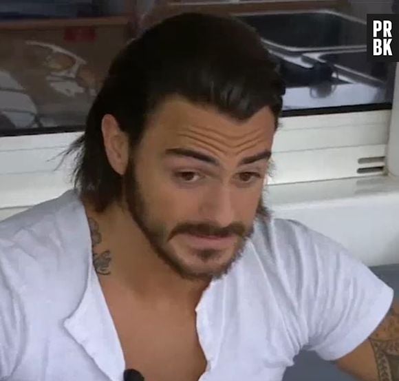 Les Marseillais Australia : Camille en larmes, elle largue Benjamin qui l'a blessée !