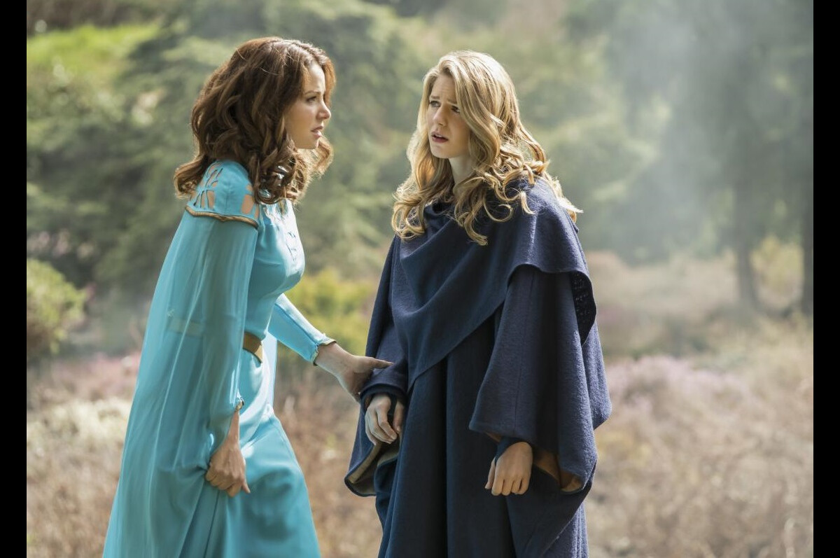 Photo : Supergirl saison 3, épisode 20 : Alura (Erica Durance) et Kara
