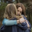 Supergirl saison 3, épisode 20 : Kara (Melissa Benoist) retrouve sa mère Alura (Erica Durance)
