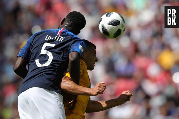Samuel Umtiti détourné sur le web après sa main lors de France - Australie