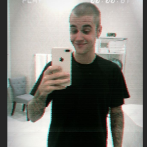 Justin Bieber dévoile sa nouvelle coupe de cheveux